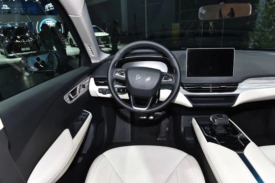 Benzin oder elektrischer Brennstoff 2024 Hongqi Eqm5 Auto Schwarze Farbe Effiziente Sitzlüftung