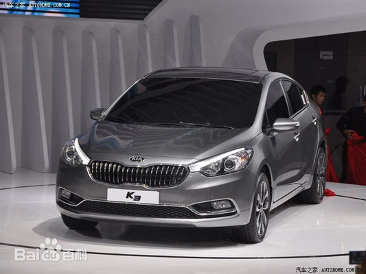 K3 Kia Subcompact 4 Tür Limousine mit hoher Auflösung Touchscreen