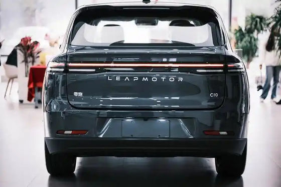 Mittelklasse Crossover Leapmotor C10 Grau 530 Komfort Edition Elektro-Familie-SUV
