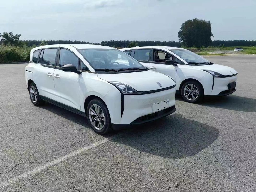 2023 Auto FAW Pentium Nat Weiß Mehrzweckfahrzeug Benzin oder Elektrizität